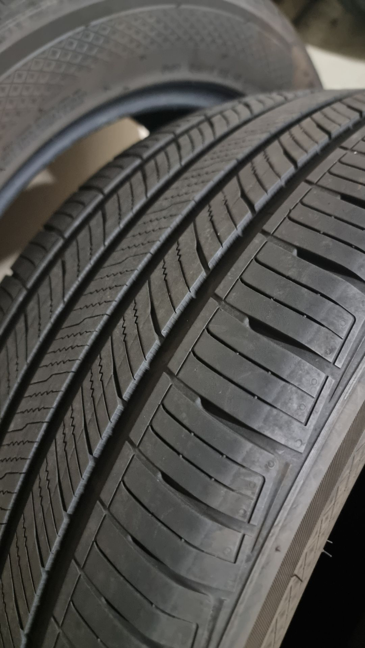 245-50-19 245-45-18 255-50-19 235-60-18 255-50-20 235-50-19--1