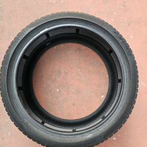 피렐리 피제로 275-35-20 신품급 1짝