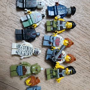 레고 몬스터파이터즈 사이클롭스 미니피규어 팔아요