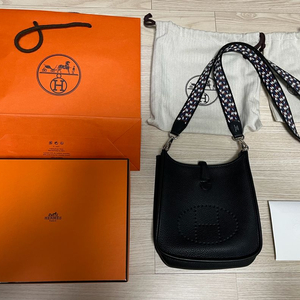 에르메스 미니 에블린 블랙 은장 (+멀티컬러 스트랩)