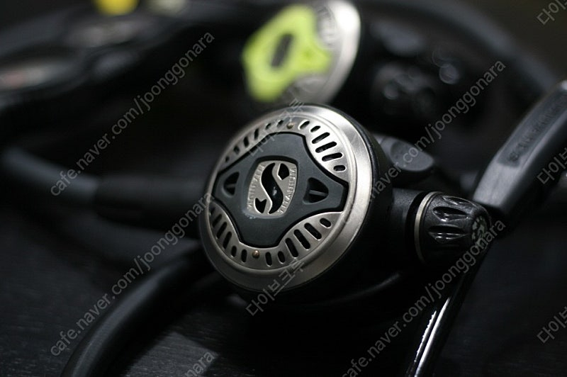 스쿠버 프로 mk25T / S600T 티탄호흡기 이미지