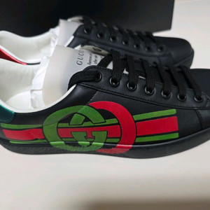 구찌 인터로킹 에이스 스니커즈 UK6 풀셋 새상품