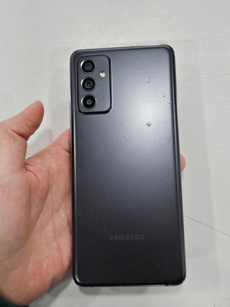 갤럭시 퀀텀2 128GB C급--0