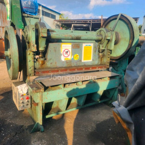 철판절단기 4자 두께4T가능 기계식절단기