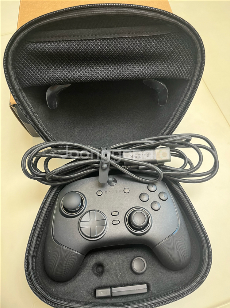 레이저 울버린 V3 Pro 8K PC 컨트롤러--1