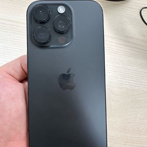 아이폰 16프로 12기가 파손