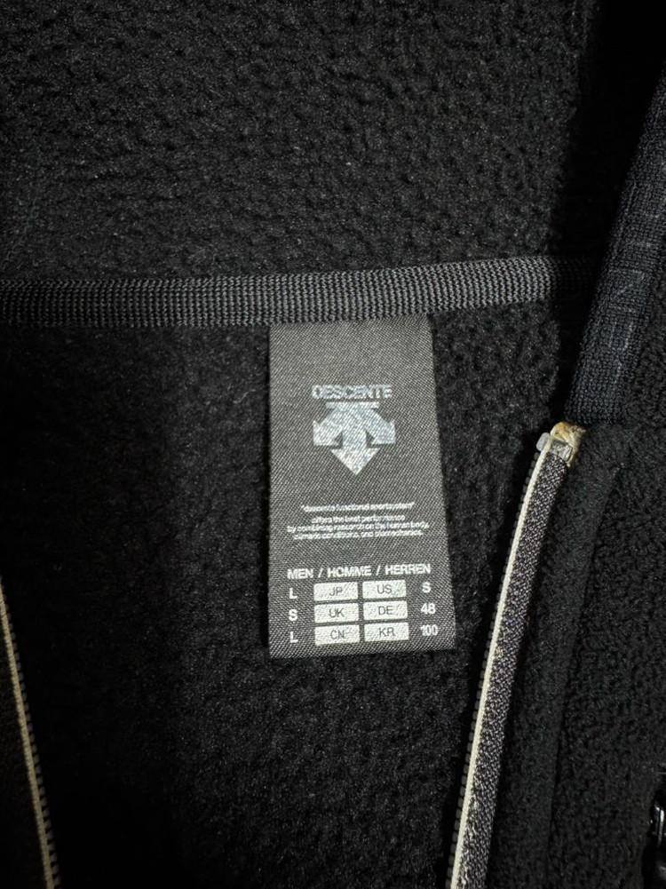 L 100 데상트 아우디 콜라보한정 후리스 자켓--3