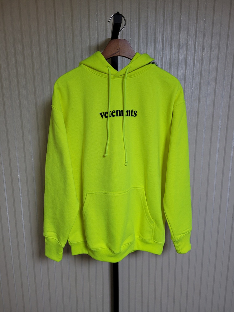 베트멍 네온 바코드 패치로고 오버핏 후드티셔츠 XS 이미지