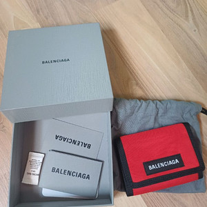 발렌시아가 지갑 익스플로러지갑(새상품)