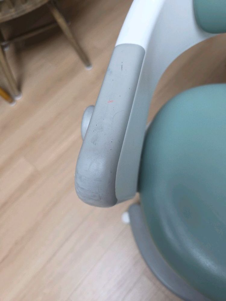 시디즈 링고 초등생 의자 민트 이미지