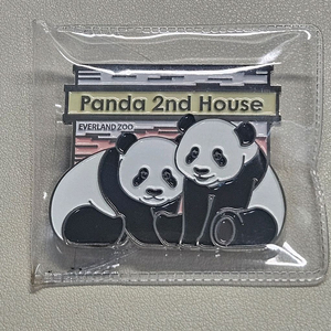 에버랜드 판다아카데미 세컨하우스 루이후이 메탈뱃지 이미지