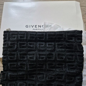 지방시 뷰티 파우치