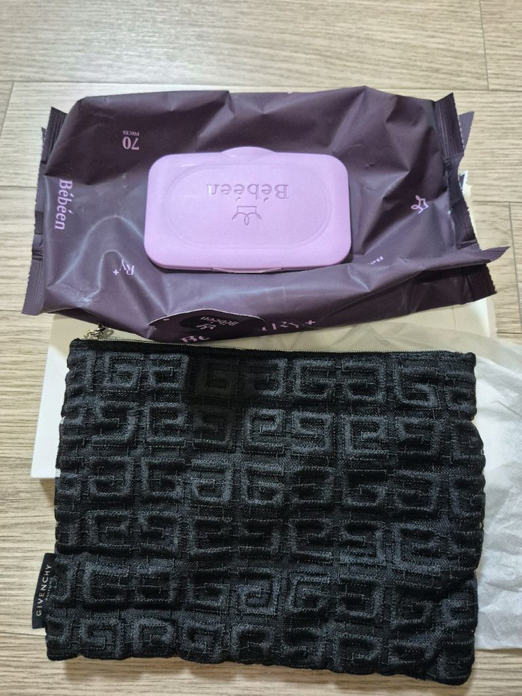 지방시 뷰티 파우치--1