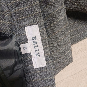 발리(BALLY) 여성 그레이 핀스트라이프 정장 팬츠8