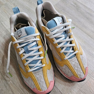 나이키 선 클럽 운동화