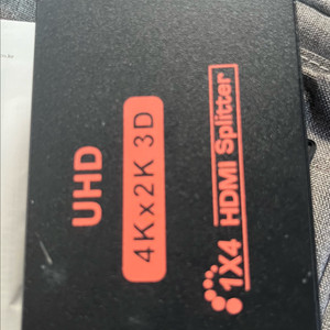 넥스트유 4K 고해상도 HDMI 4포트 분배기