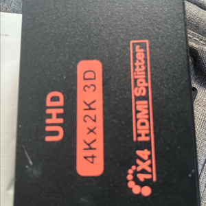 넥스트유 4K 고해상도 HDMI 4포트 분배기