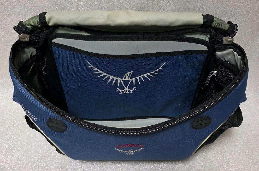 오스프리 OSPREY 토크 메신저백 노트북수납 크로스가방 이미지