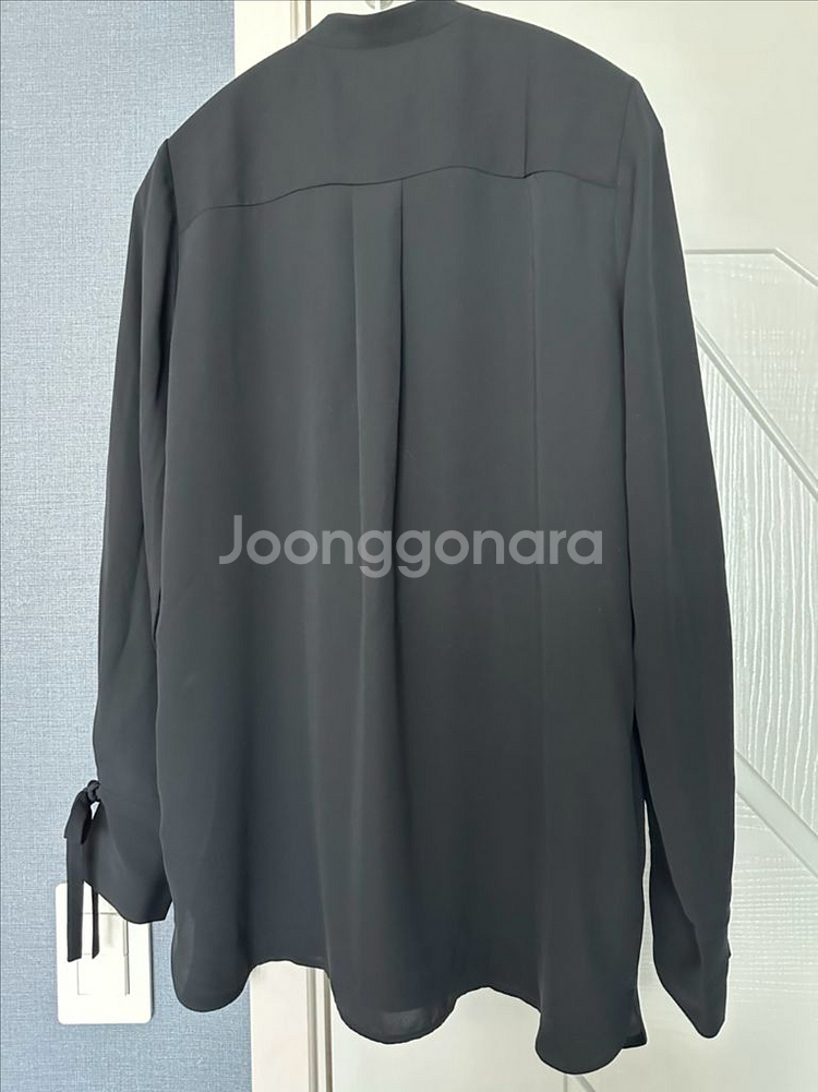 앤테일러 블랙 블라우스--2