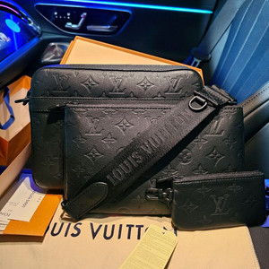 루이비통 올레더 쉐도우 트리오 메신저 크로스백 신형 블랙 (새상품)