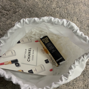 샤넬 루쥬 알뤼르 리퀴드 벨벳 216 새상품