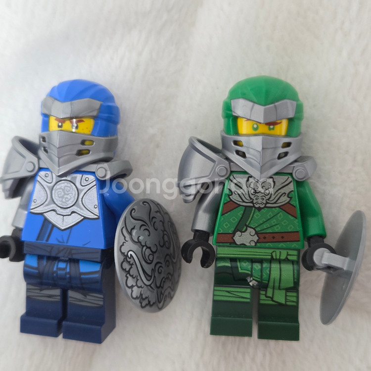 레고 닌자고 로이드, 니야, 제이 미니 피규어입니다.--1