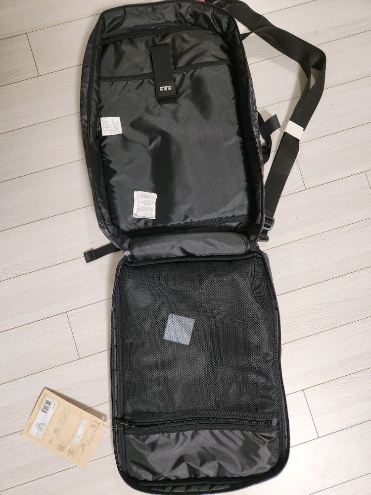 택 새상품)샘소나이트 레드 3웨이 백팩 크로스백 서류 노트북백 노트북가방 여행가방 백팩 크로스백 서류가방 활용가능--9