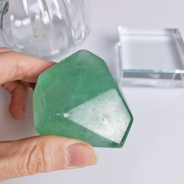 플로라이트 원석크리스탈 인테리어장식 119g--2