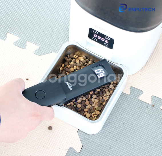 엔퓨텍 휴대용 자외선 살균기 퓨라이트MD 미개봉 새상품 판매합니다.--1