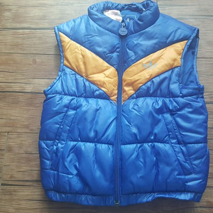 유아동90 100 3세4세 티셔츠 상하복 패딩베스트조끼