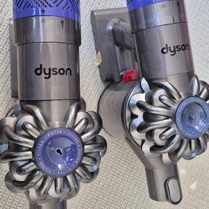 다이슨 v6본체 2대