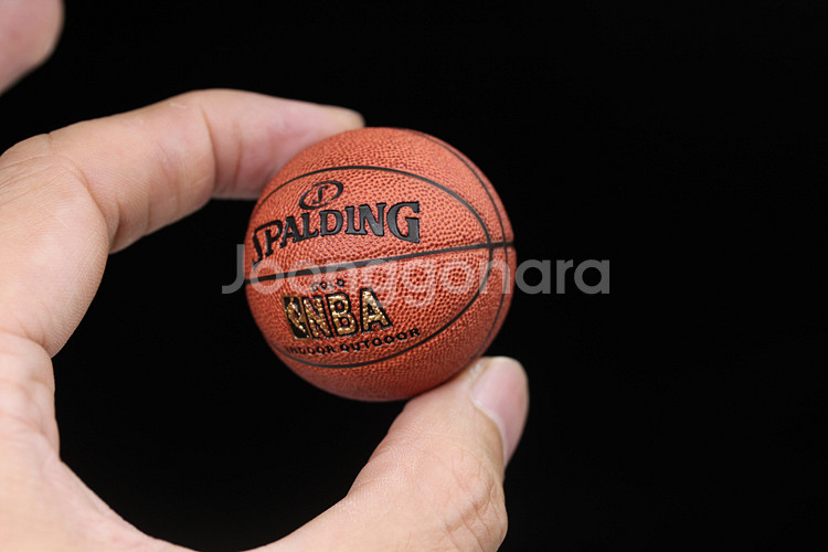 자석내장 고퀄리티 NBA 농구공 미니어처 12인치피규어 이미지