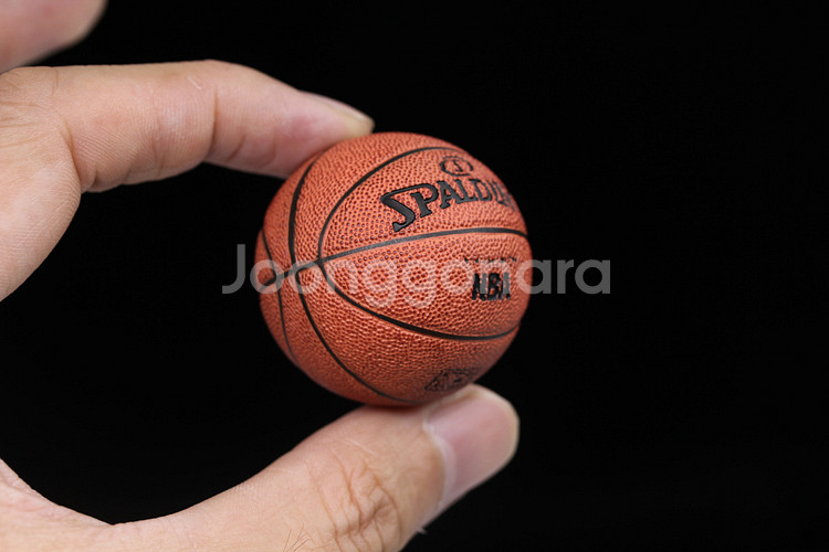 자석내장 고퀄리티 NBA 농구공 미니어처 12인치피규어 이미지
