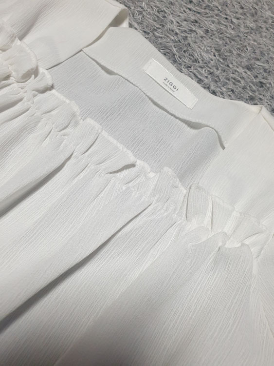 할) 스퀘어넥 프릴 블라우스 Free (착샷O)--6