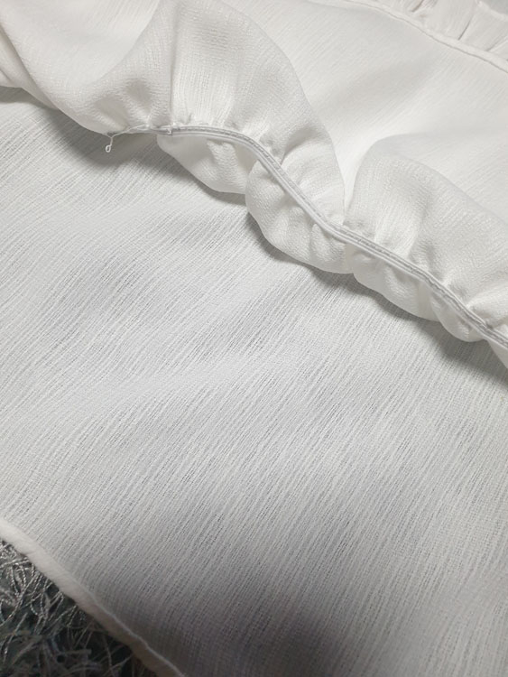 할) 스퀘어넥 프릴 블라우스 Free (착샷O)--7