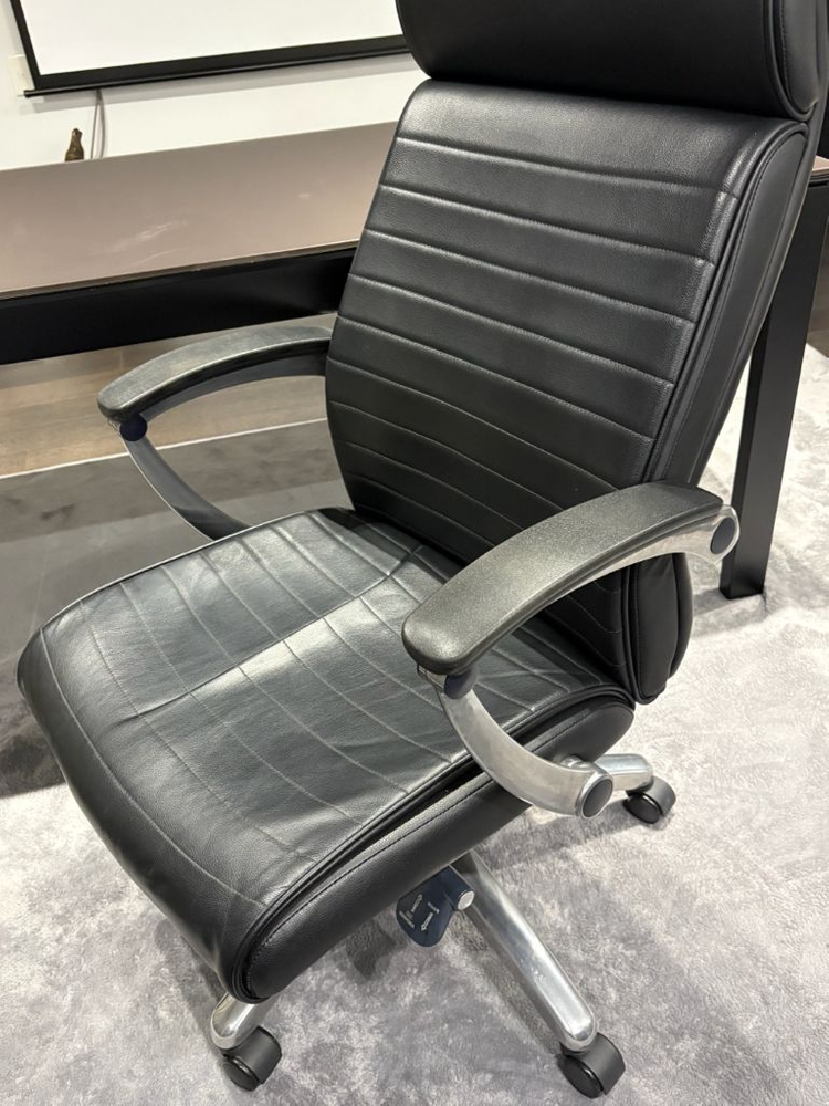 리바트 세라믹 책상--6