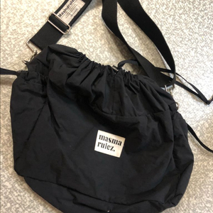 마스마룰즈 데일리 스트링 보부상백 가방 백팩 크로스백 블랙 기저귀가방 이미지