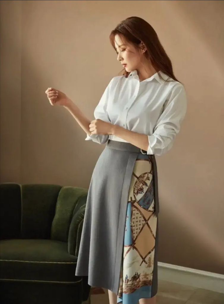 잇미샤 차정원 서현 스카프 프린트 랩 스커트 치마 하객룩 올드머니룩 타임마인미샤스타일 이미지