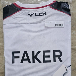 2026 T1 티원 유니폼 반팔 미개봉 페이커마킹 2XL 판매합니다 이미지