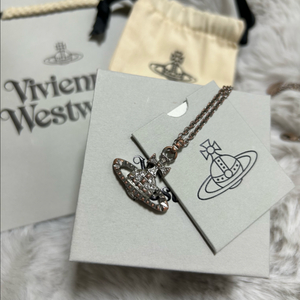 비비안 웨스트우드 목걸이 메이페어
