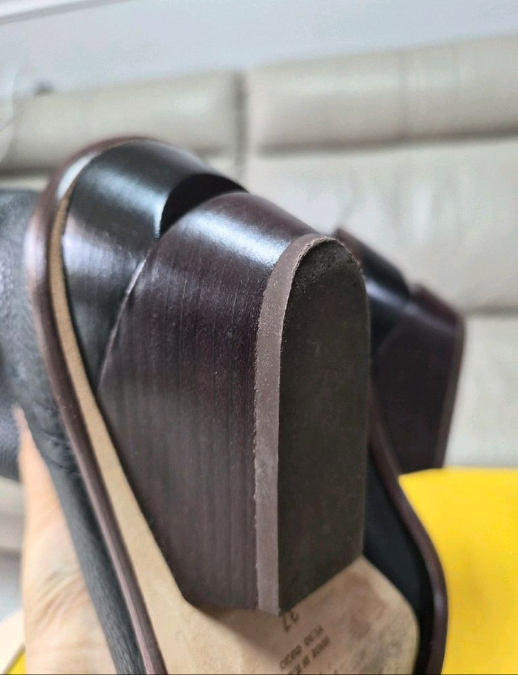 [FENDI] 카우보이 부츠: 딥카키색 (37사이즈/230)--7