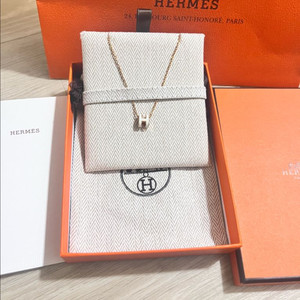 에르메스 팝아슈목걸이 블랑로골 새상품