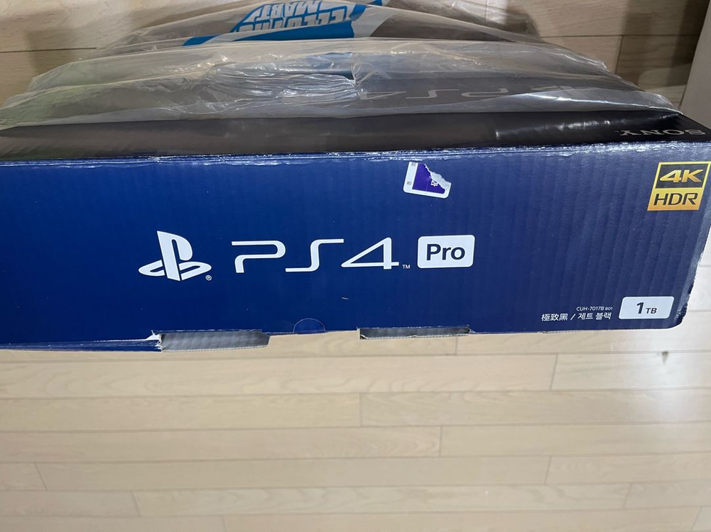 PS4 Pro 1TB 풀박스 + 듀얼쇼크 + 삼성 외장 SSD + 게임타이틀 9개--4