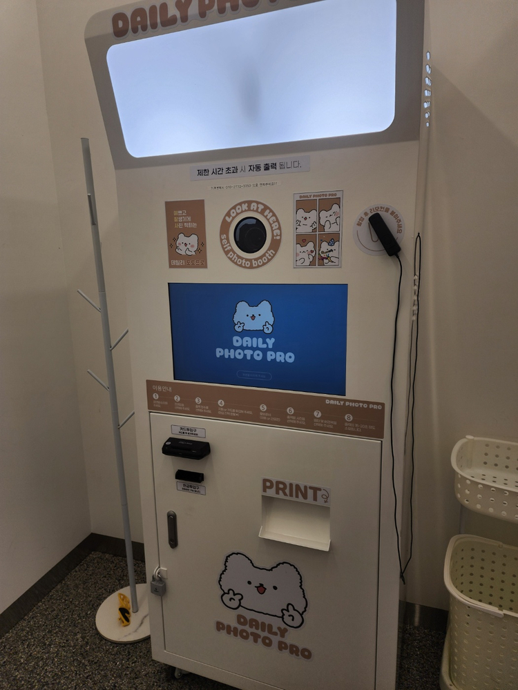 포토기계 인생네컷 네컷사진 포토기계 (네컷사진기계 스탠드형 2대, 하이앵글 1대)--1