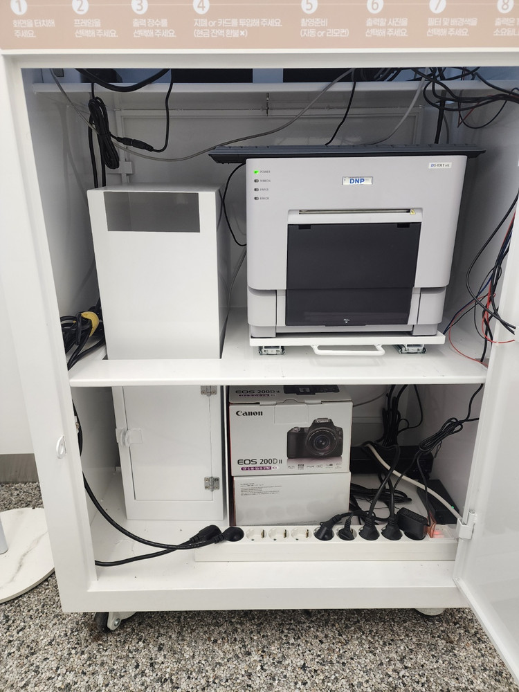 포토기계 인생네컷 네컷사진 포토기계 (네컷사진기계 스탠드형 2대, 하이앵글 1대)--2