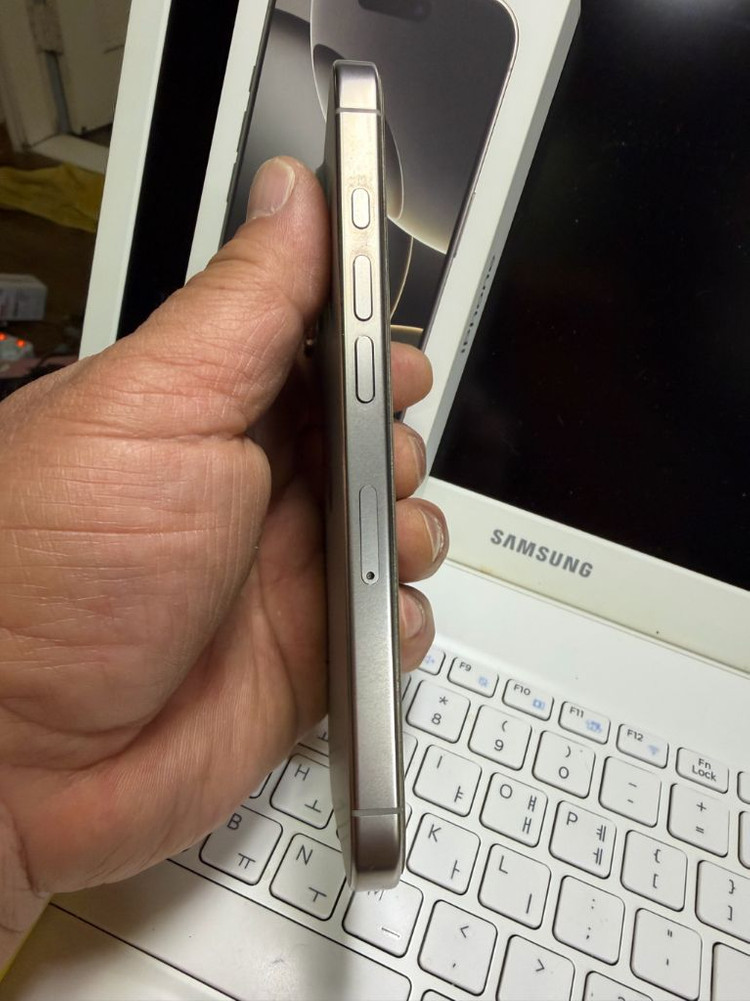 아이폰16프로,512기가,93%,상태최상,내추럴티타늄,케이스,강화유리새것--4