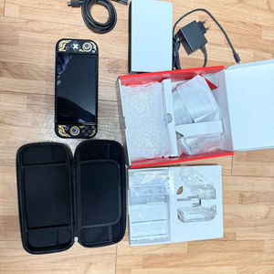 닌텐도 스위치 화이트 OLED 풀박스 + 마리오카트8