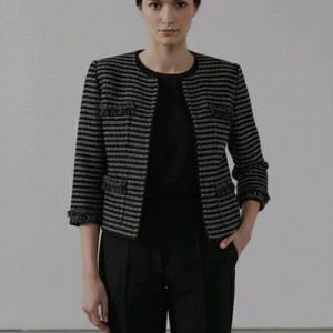 센존 쥬얼리장식 트위드자켓 6사이즈