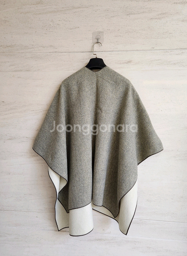랑방컬렉션 캐시미어울 케이프 프리사이즈--1