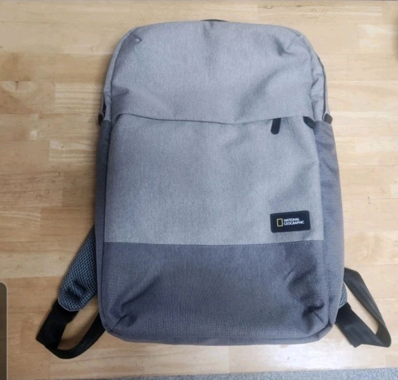 내셔널지오그래픽 백팩--1